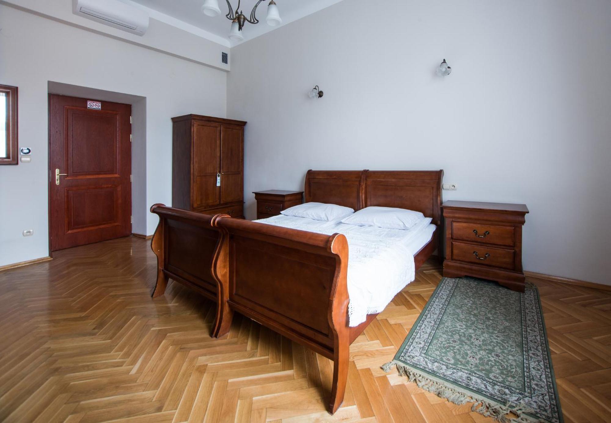 Aparthotel Basztowa Krakau Exterior foto